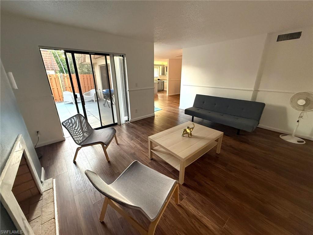 HAMLET - Residential