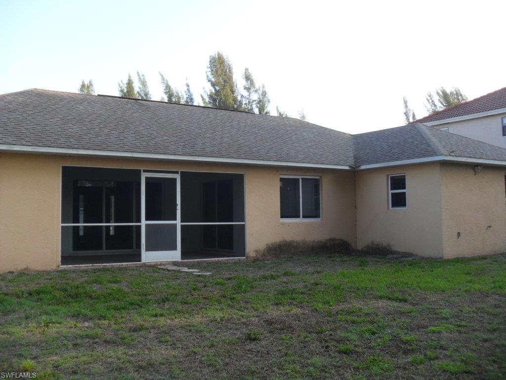 CAPE CORAL - Residential