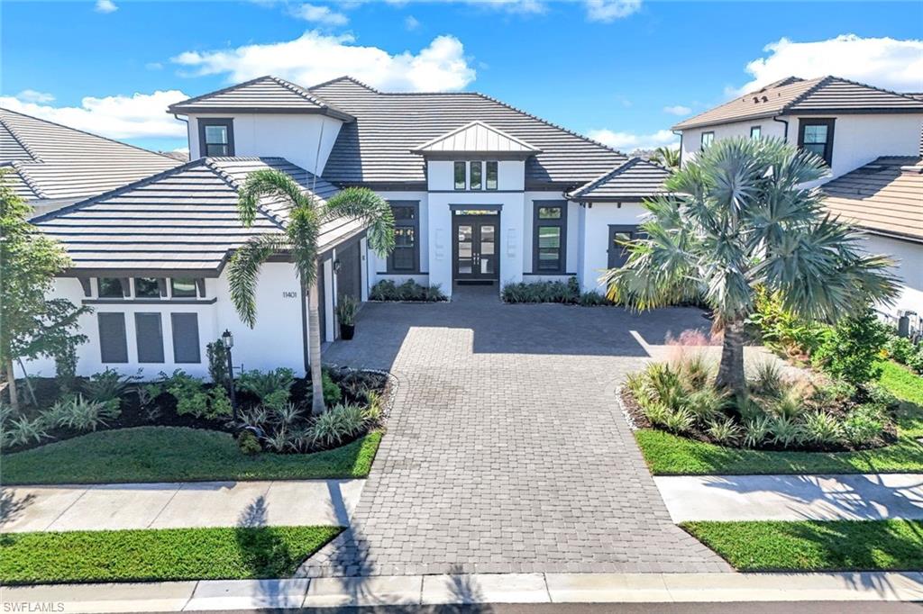 ESPLANADE LAKE CLUB - Residential