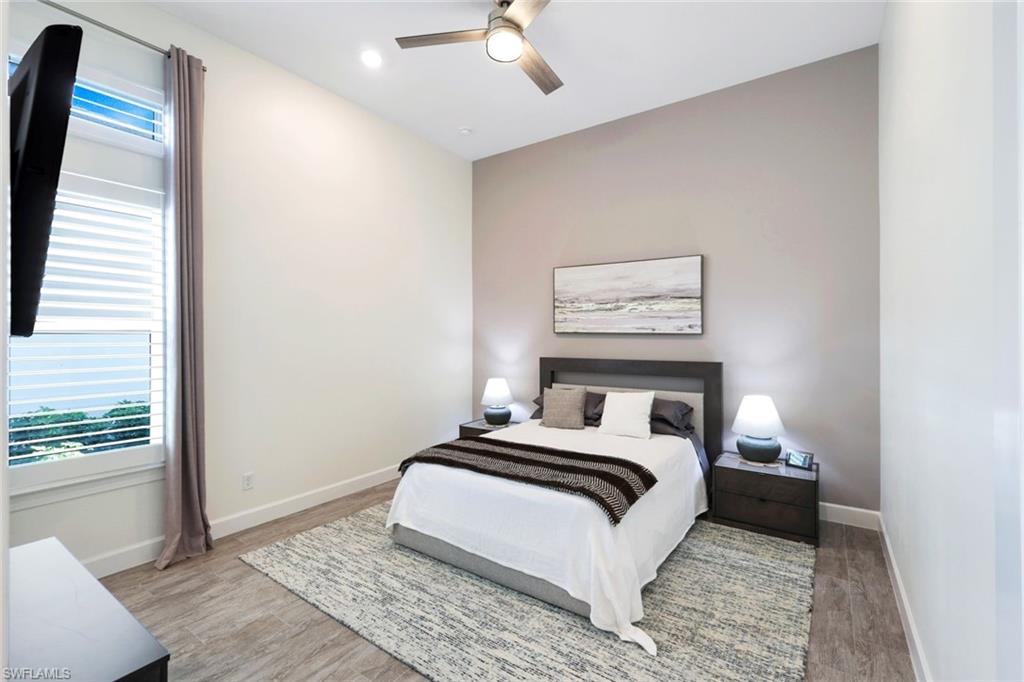 ESPLANADE LAKE CLUB - Residential