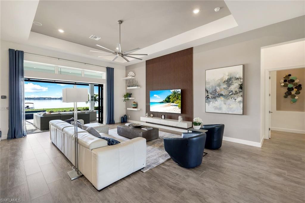11401 Venetian Lagoon DR