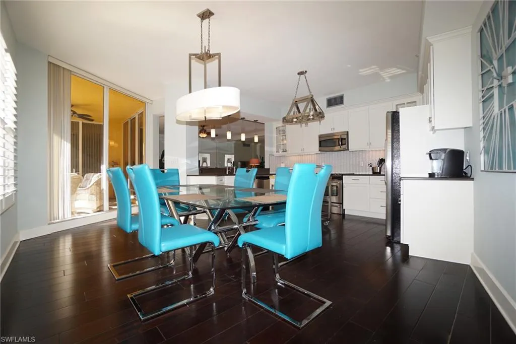 Naples, Florida 34102, United States, 2 Bedrooms Bedrooms, ,3 BathroomsBathrooms,Residential,Active,52977