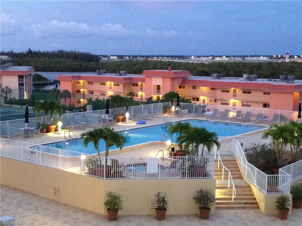 Naples, Florida 34102, United States, 2 Bedrooms Bedrooms, ,3 BathroomsBathrooms,Residential,Active,52977