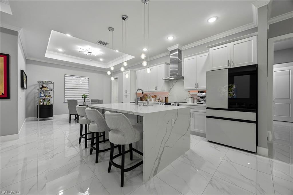 GOLDEN GATE ESTATES - Residential