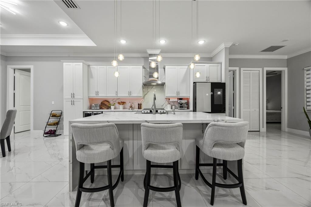 GOLDEN GATE ESTATES - Residential