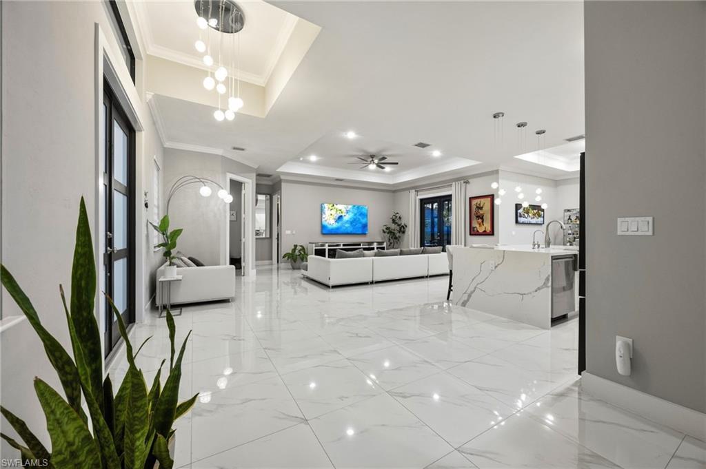 GOLDEN GATE ESTATES - Residential