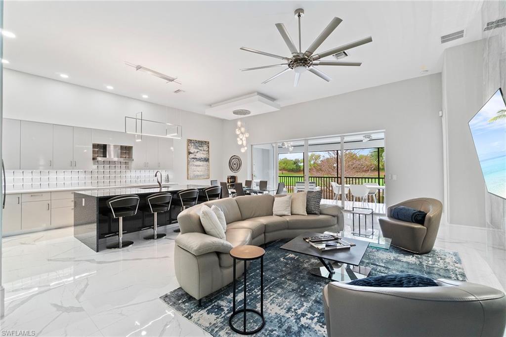 TRIANA - Residential