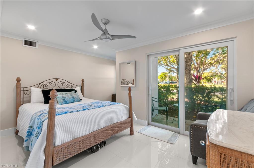 EVERGLADES CLUB - Residential