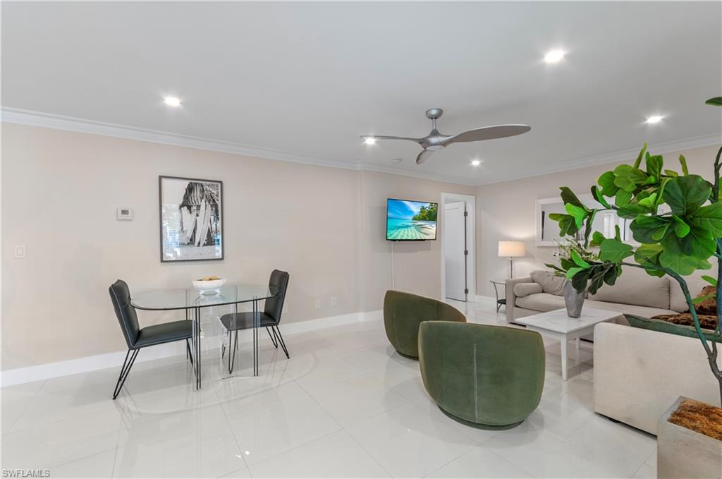 EVERGLADES CLUB - Residential