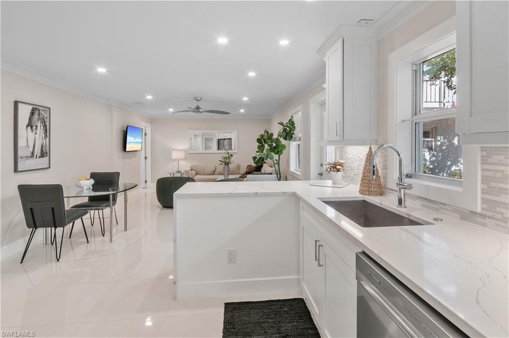 EVERGLADES CLUB - Residential