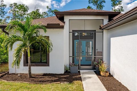 A home in NAPLES