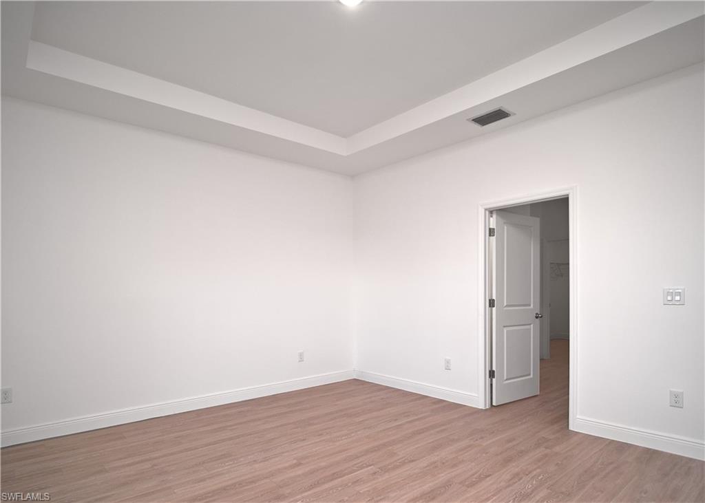 PORT LABELLE - Residential Lease