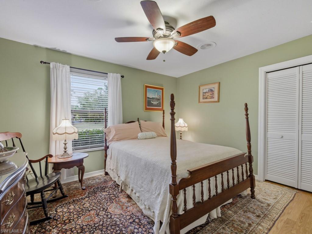 LIVINGSTON WOODS - Residential