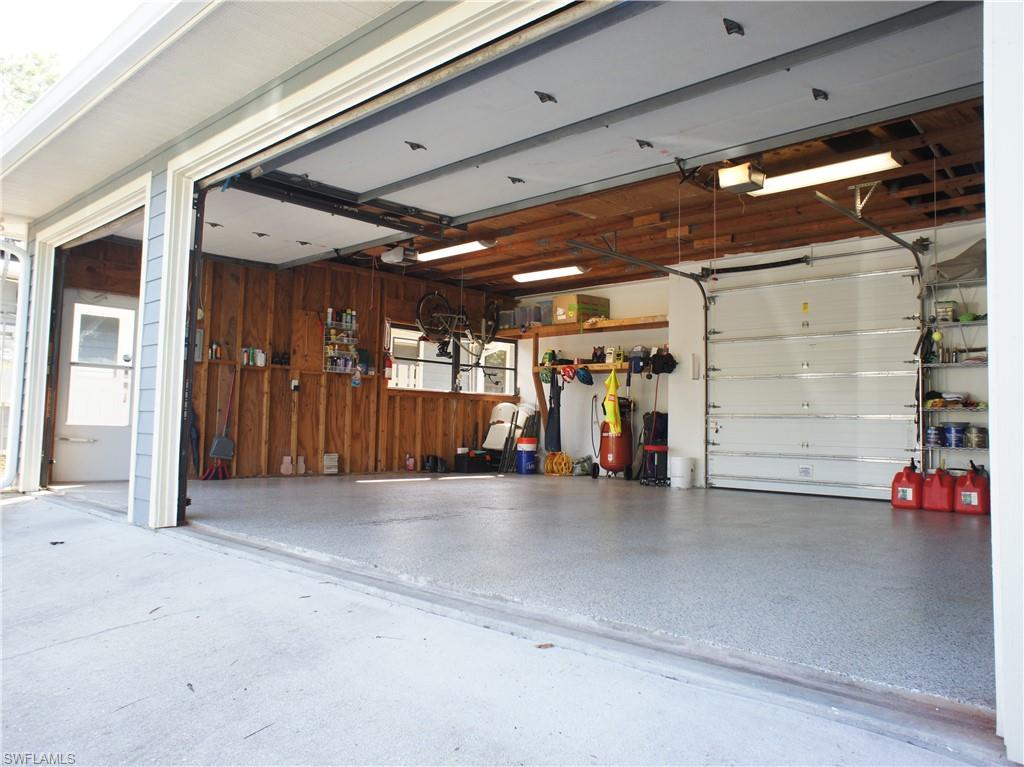 LIVINGSTON WOODS - Residential