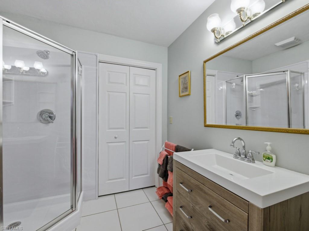 LIVINGSTON WOODS - Residential