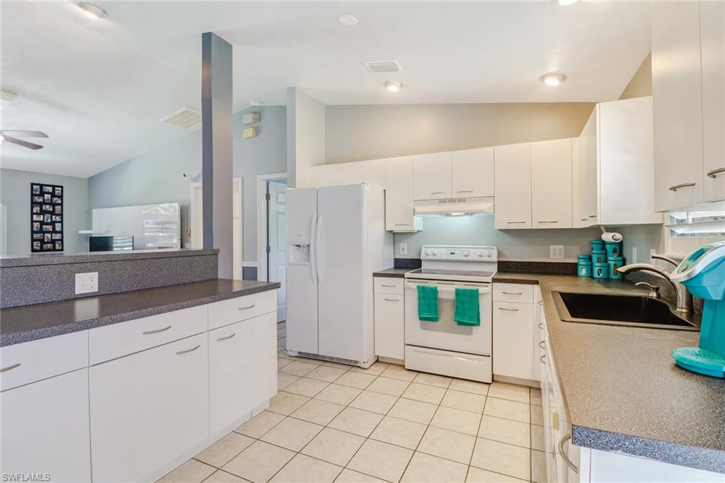 GOLDEN GATE ESTATES - Residential