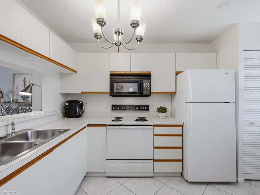 AMHERST COVE - Residential