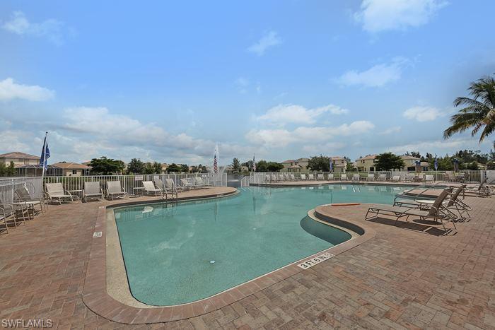 PEBBLE BEACH - Residential