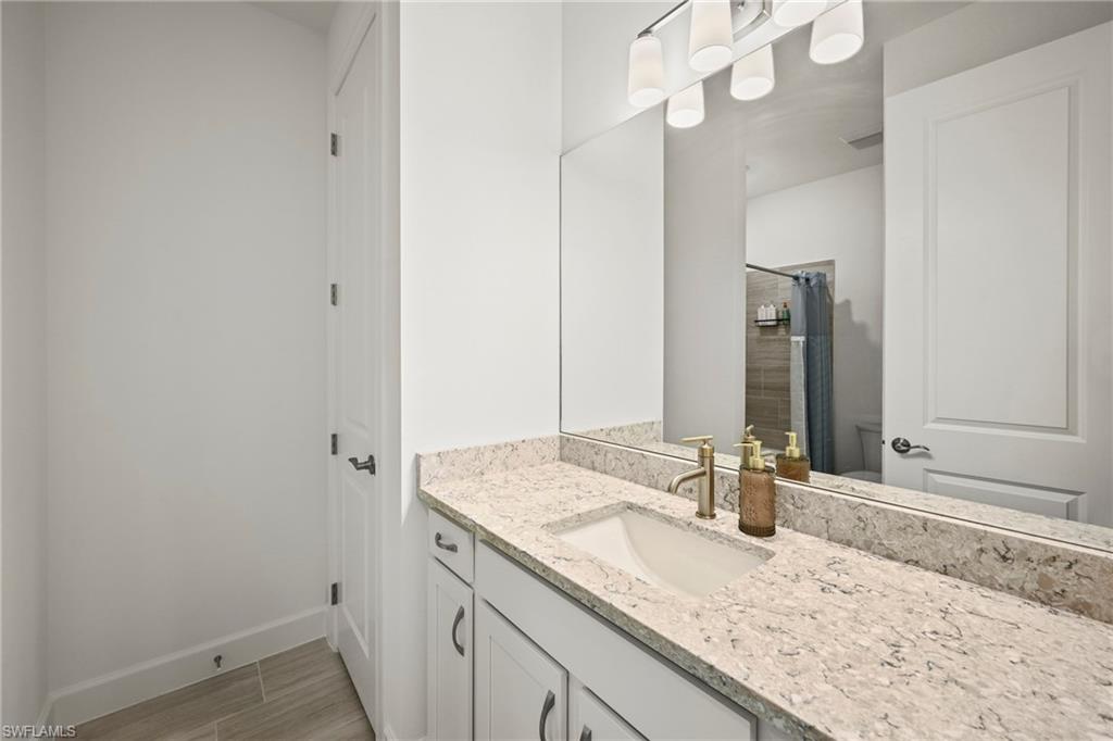 SONOMA OAKS - Residential Lease