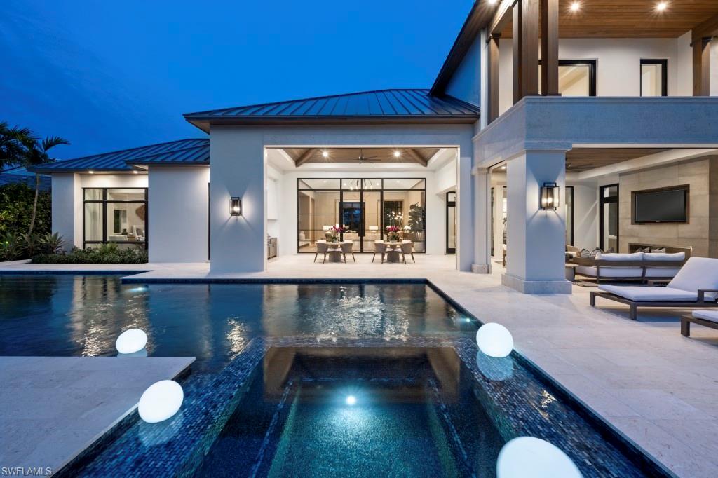 PELICAN BAY WOODS - Residential