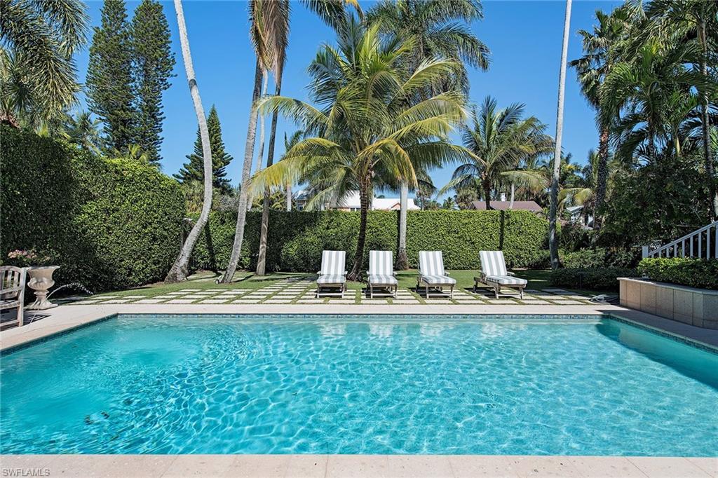 OLDE NAPLES - Residential