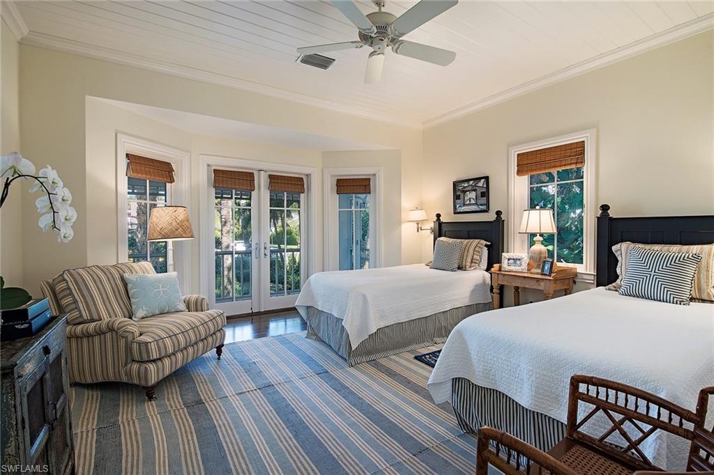 OLDE NAPLES - Residential