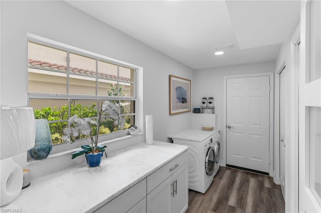 SPINNAKER POINTE - Residential