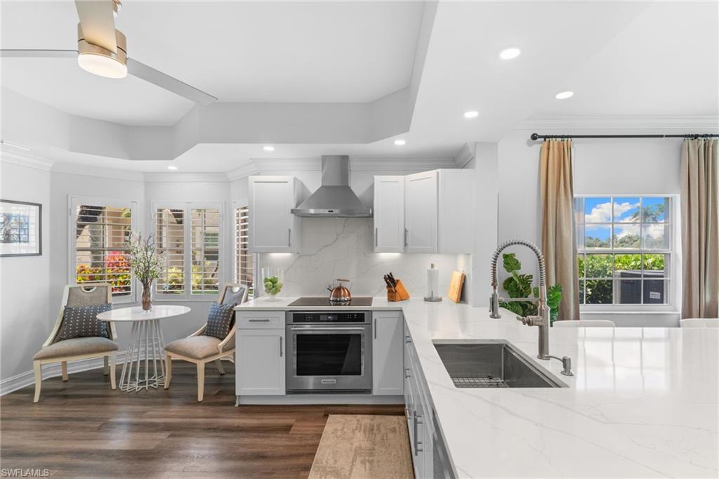 SPINNAKER POINTE - Residential