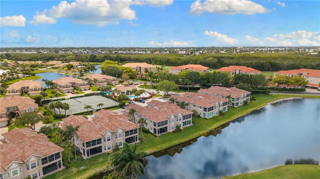 SPINNAKER POINTE - Residential