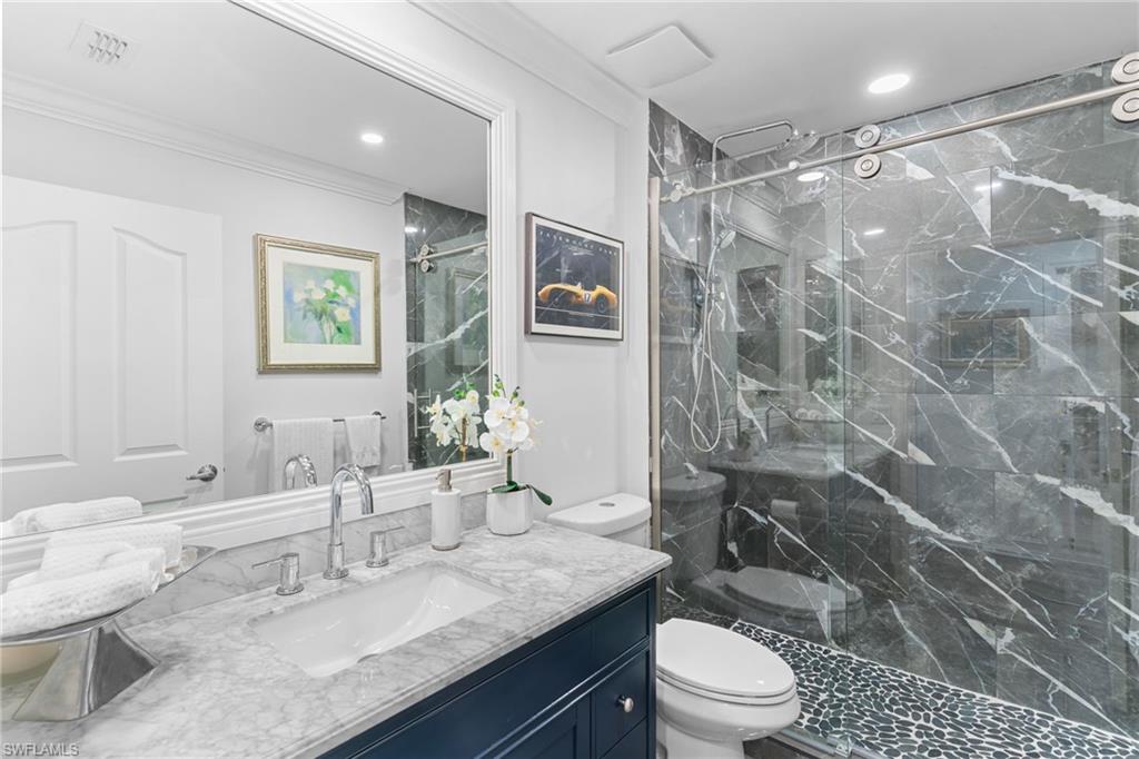 SPINNAKER POINTE - Residential