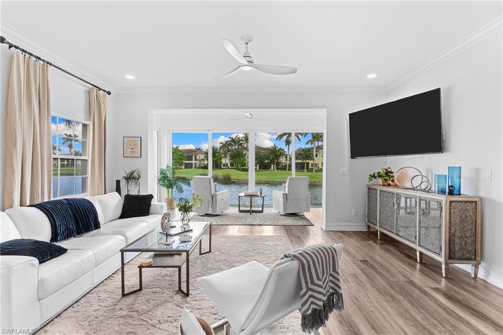 SPINNAKER POINTE - Residential