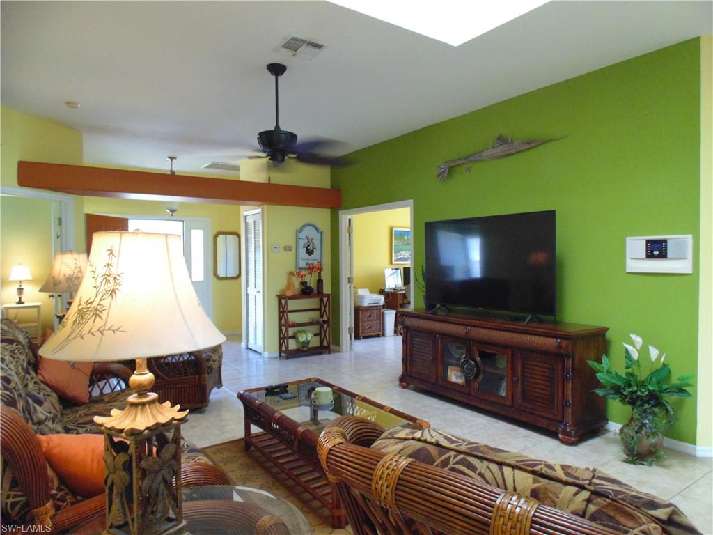 DEL VERA COUNTRY CLUB - Residential Lease