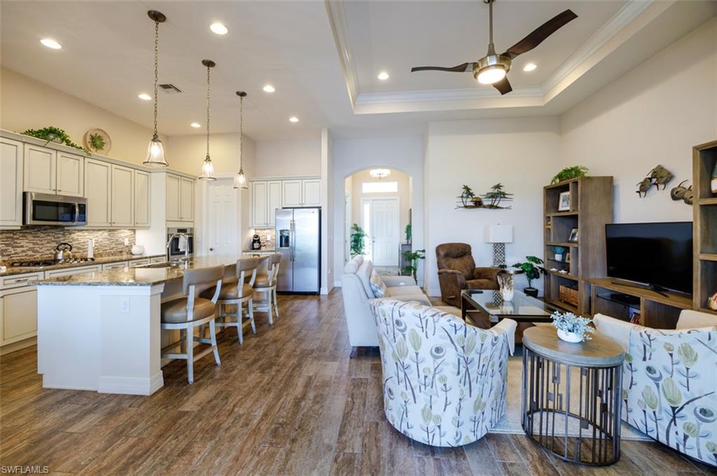 WILLOW RIDGE - Residential