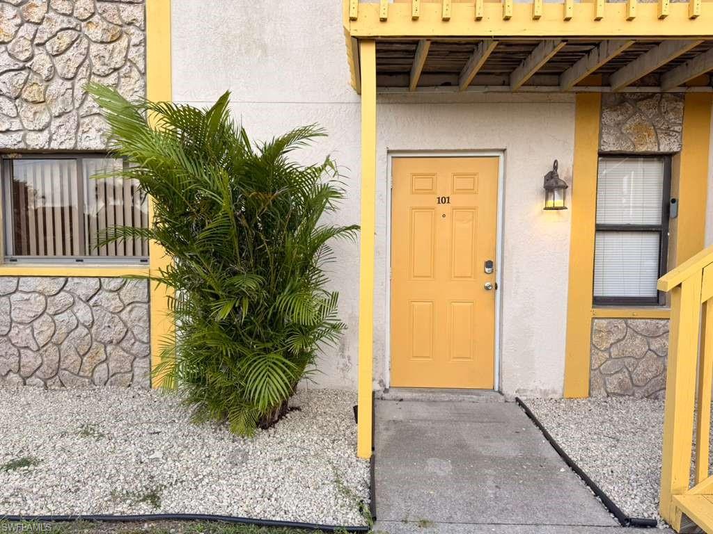 CAPE CORAL - Residential Lease