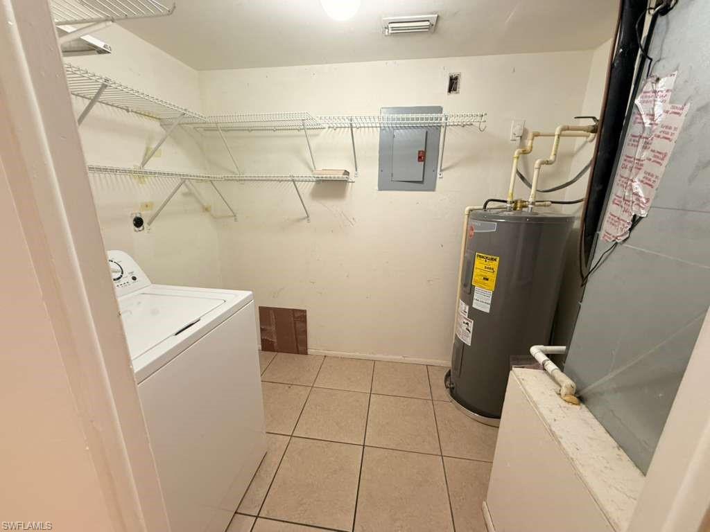 CAPE CORAL - Residential Lease