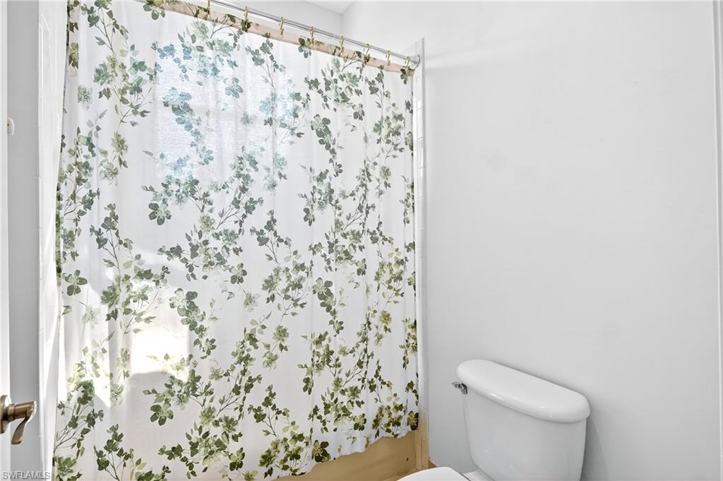 SATURNIA LAKES - Residential