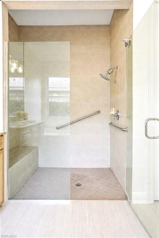 SATURNIA LAKES - Residential