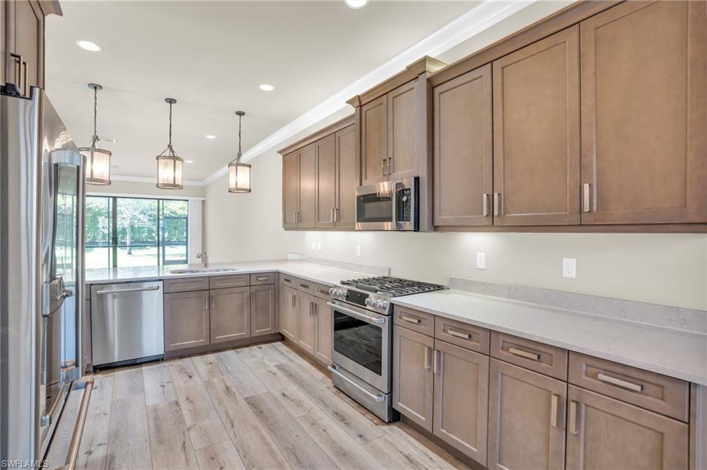 STONECREEK - Residential