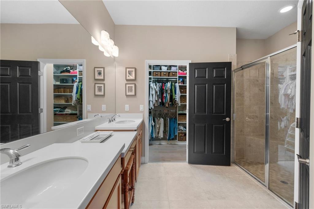 SANDOVAL - Residential