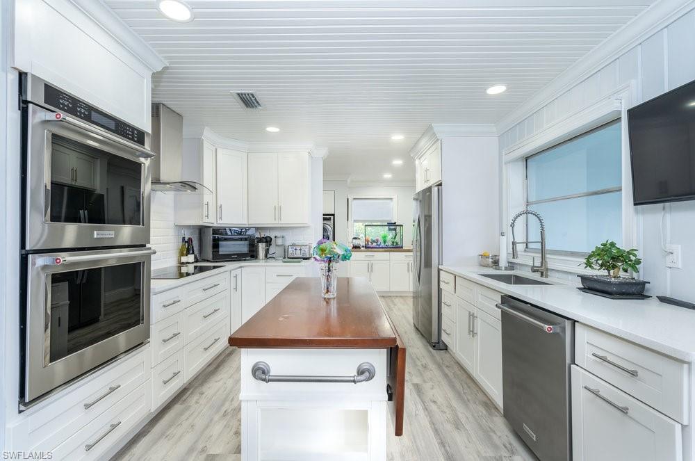 ROYAL HARBOR - Residential