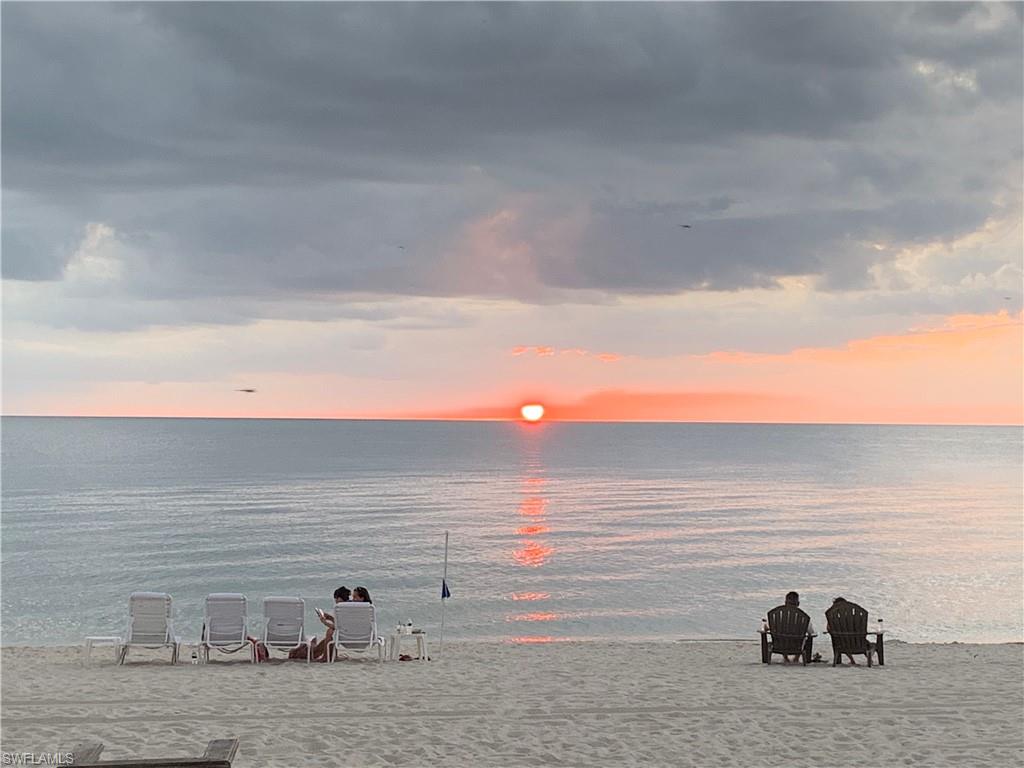 PAVILION CLUB - Residential