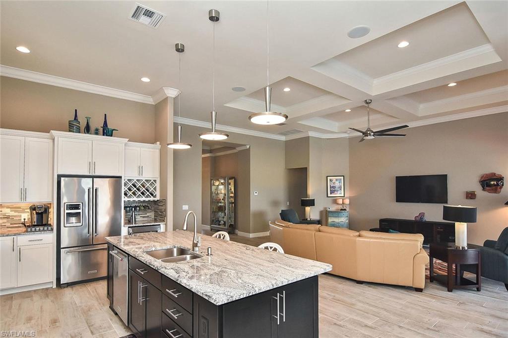 CORKSCREW SHORES - Residential