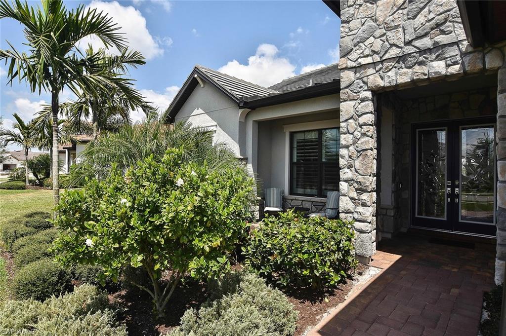 CORKSCREW SHORES - Residential