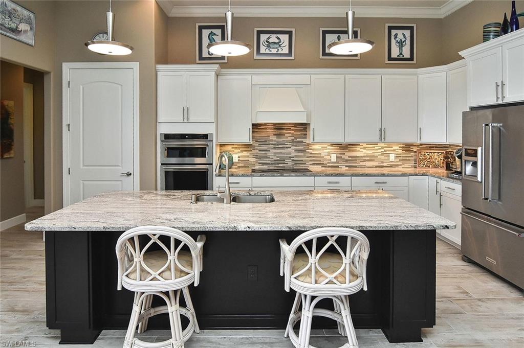 CORKSCREW SHORES - Residential