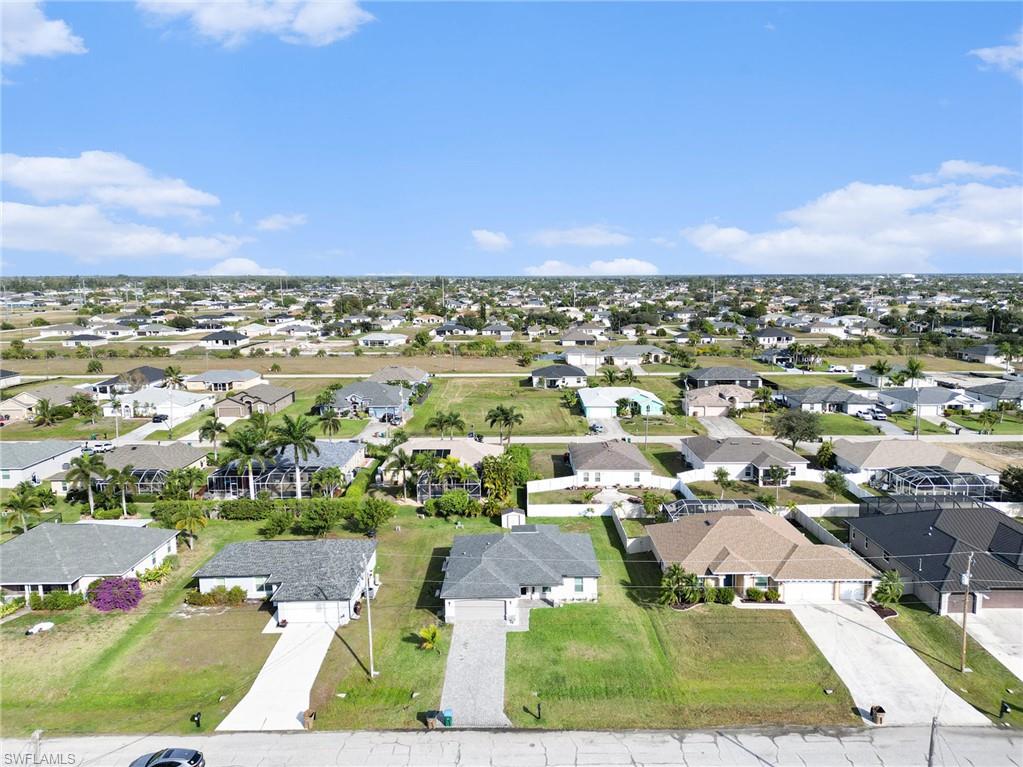 CAPE CORAL - Residential