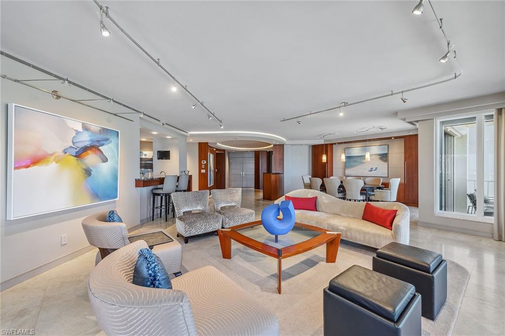8111 Bay Colony DR 1003-1004