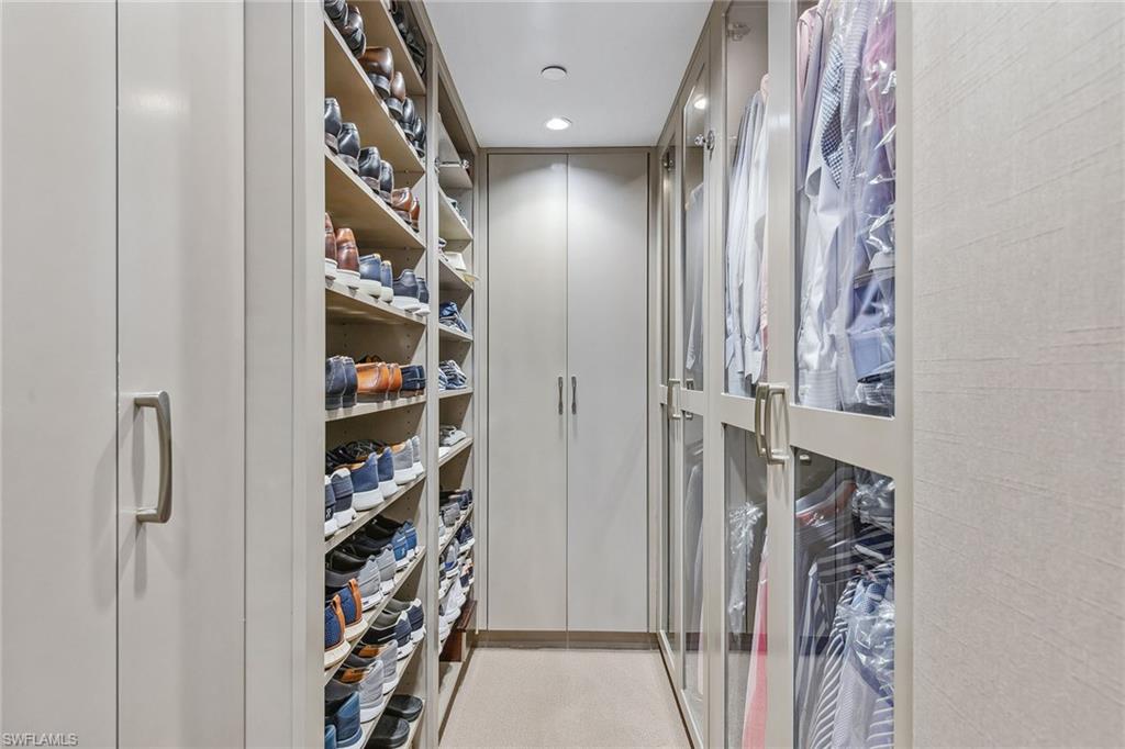 CONTESSA AT BAY COLONY - Residential