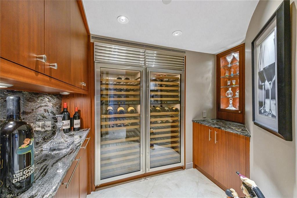 CONTESSA AT BAY COLONY - Residential