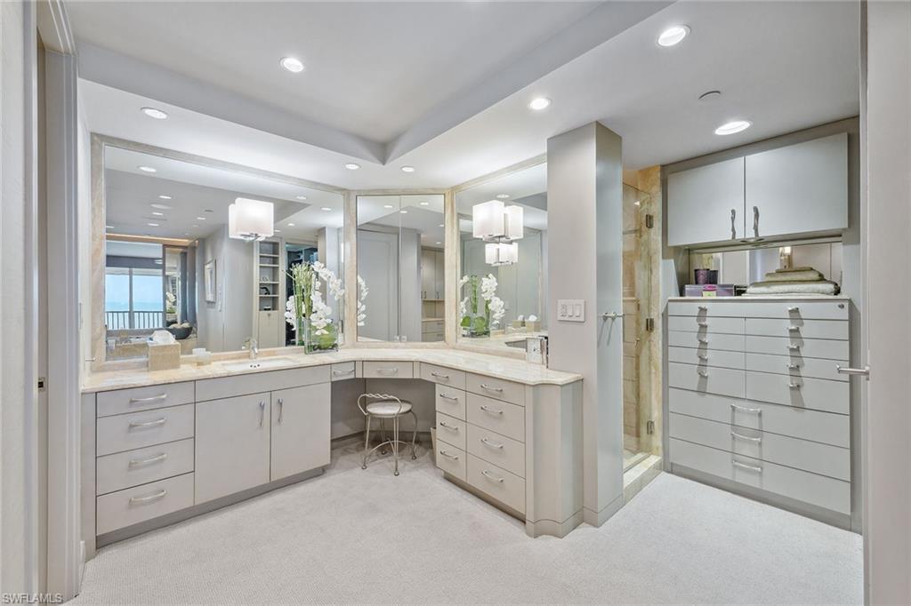 CONTESSA AT BAY COLONY - Residential