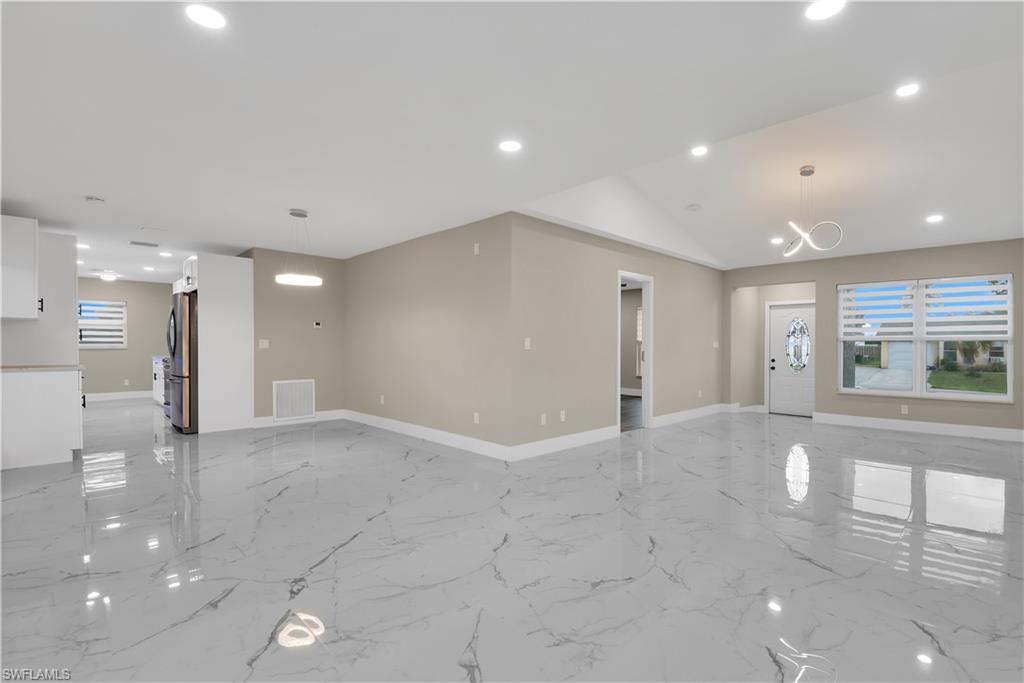 GOLDEN GATE CITY - Residential